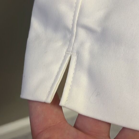 White House Black Market Cream “Perfect Form” Straight Crop Pants- Size 12 - Picture 6 of 15